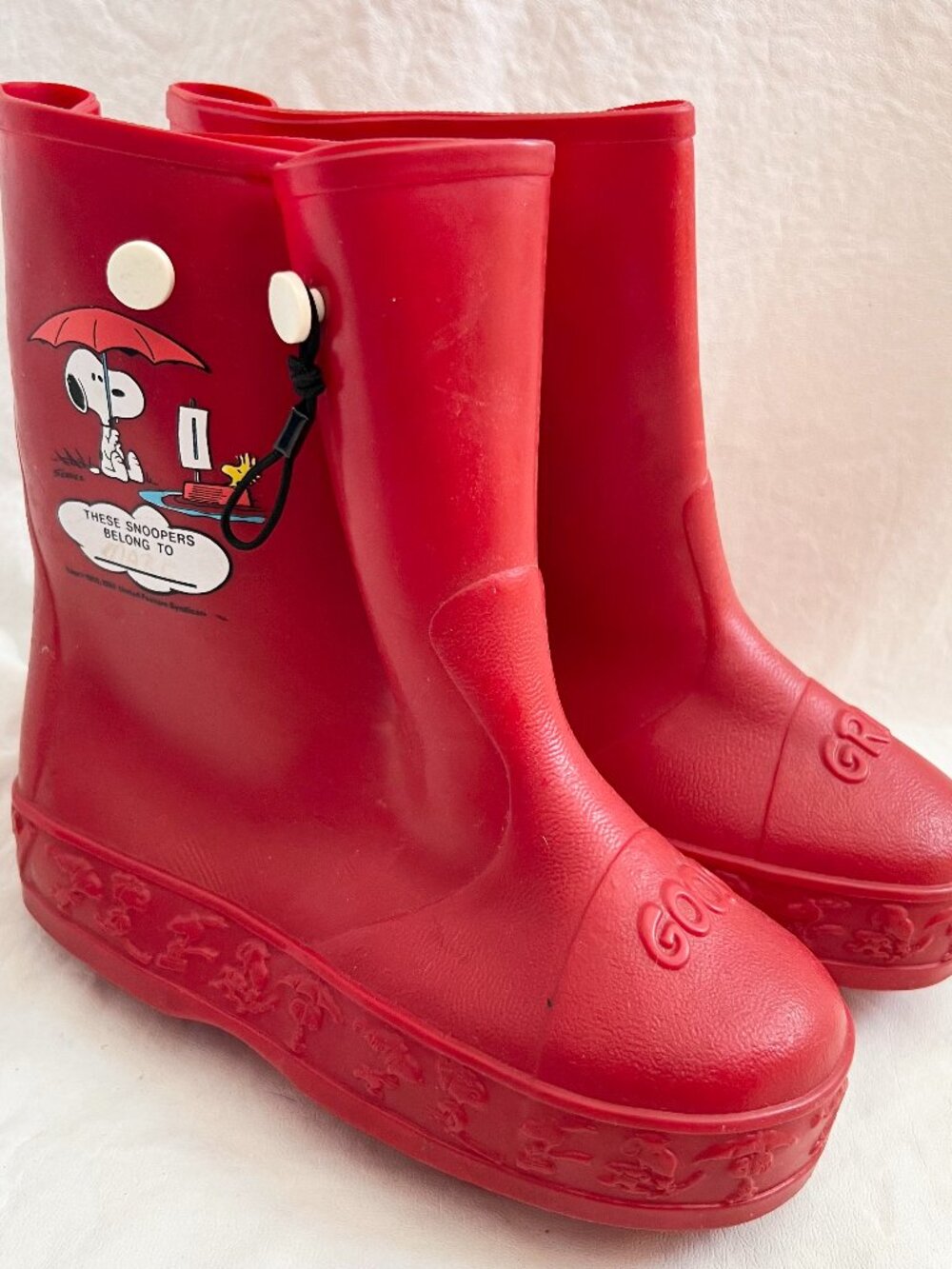 Vintage 80s kids rain boots Snoopy Snoopers red rubber child size 12 overshoe
